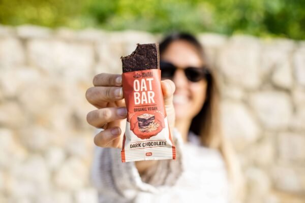 “Iswari Oat Bar” Veganiškas Avižinis Batonėlis ‘Iswari’ (40g) - Image 2